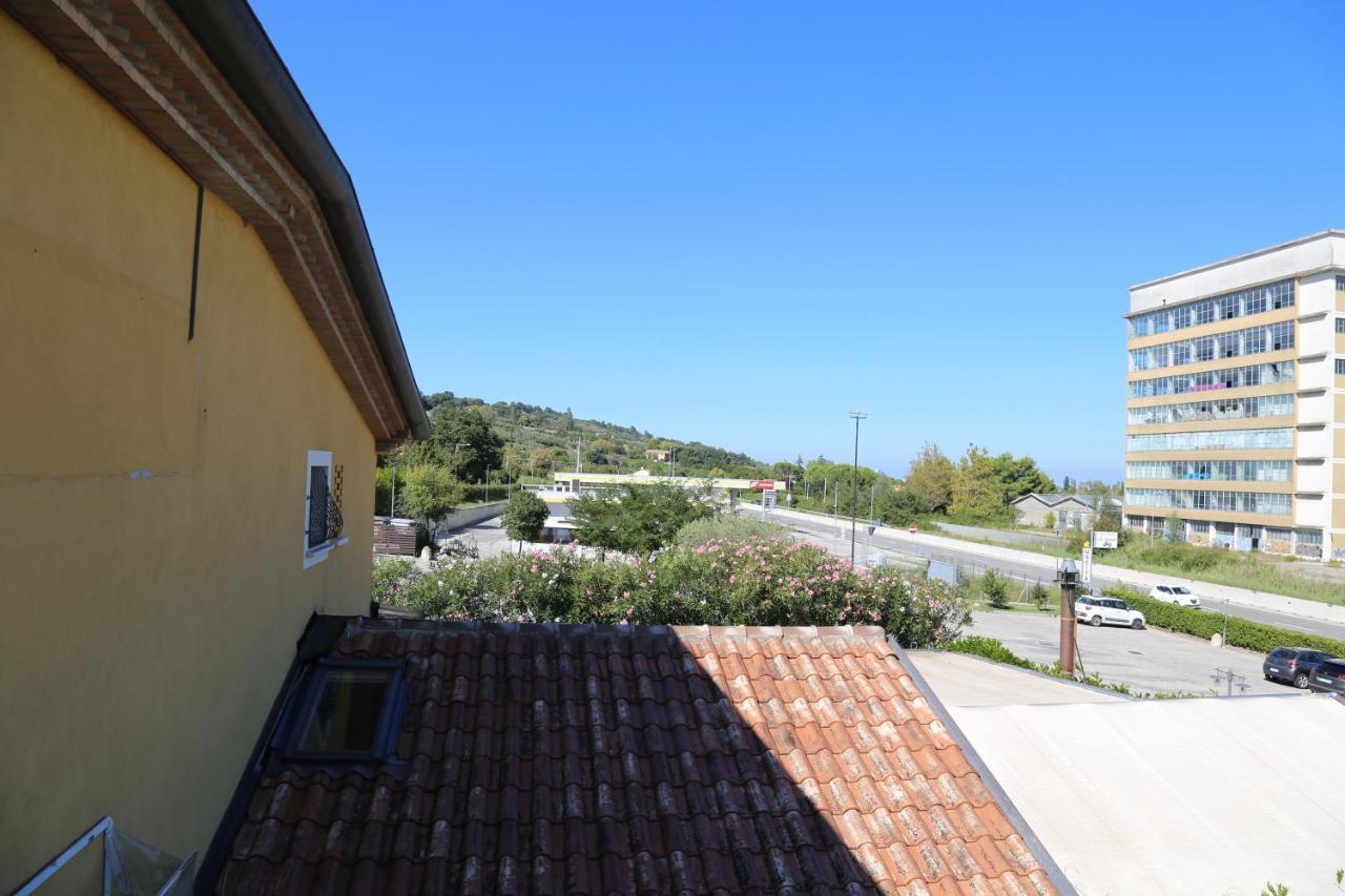 La Puraza Comfort Rooms Rimini Eksteriør bilde